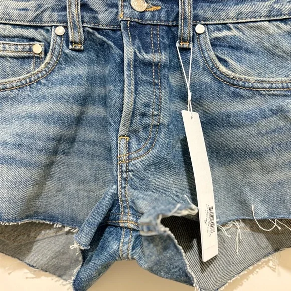 Eb Denim Low Rise Cut Offs inTommy
Size 25 NWT - Picture 7 of 10